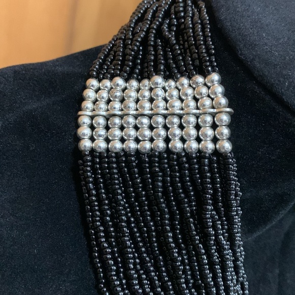 Black and silver bead multi strand necklace - Picture 4 of 4